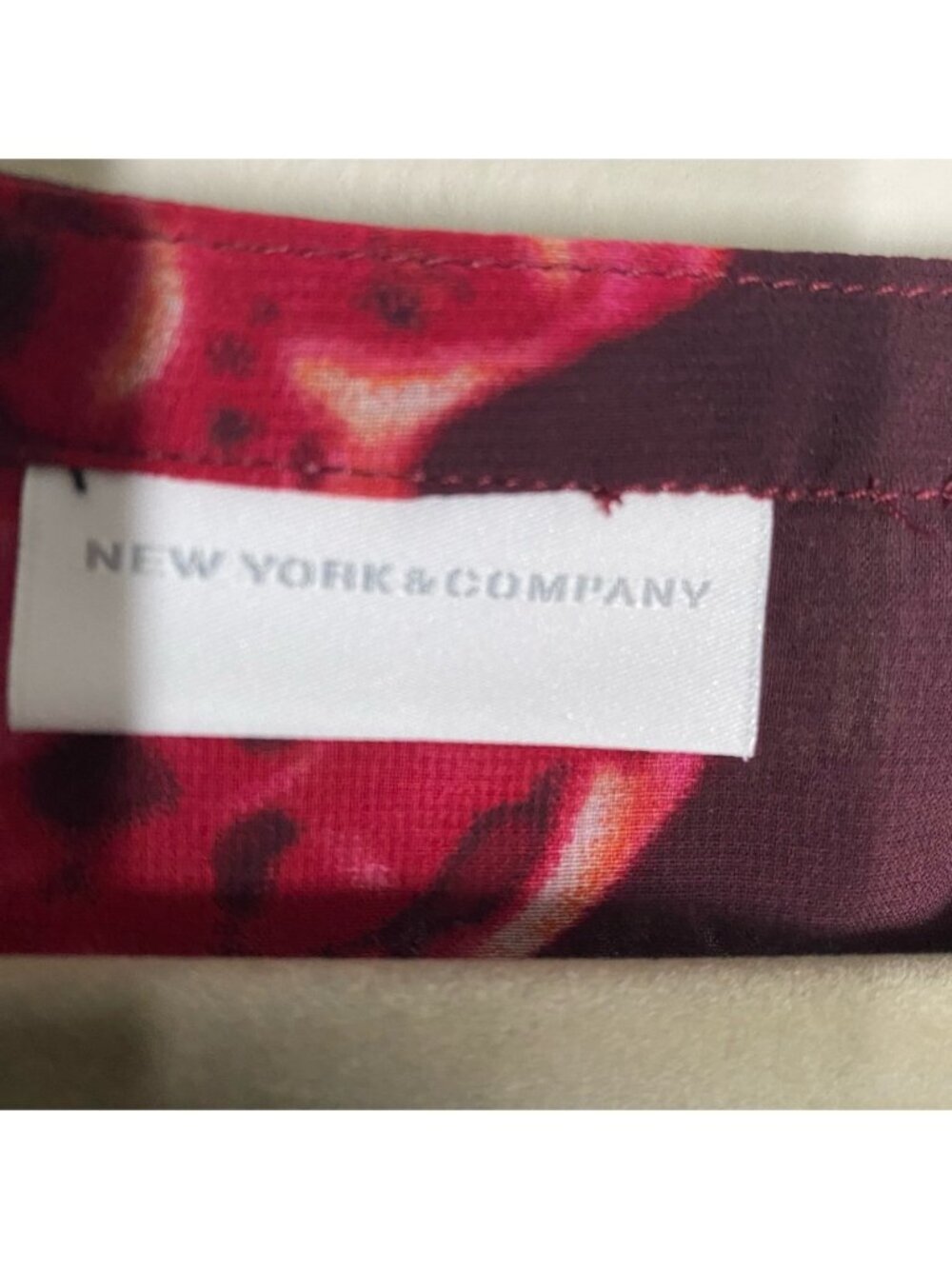 New York & Company Shear Floral Blouse in Shades of Burgundy Size M - Picture 2 of 9